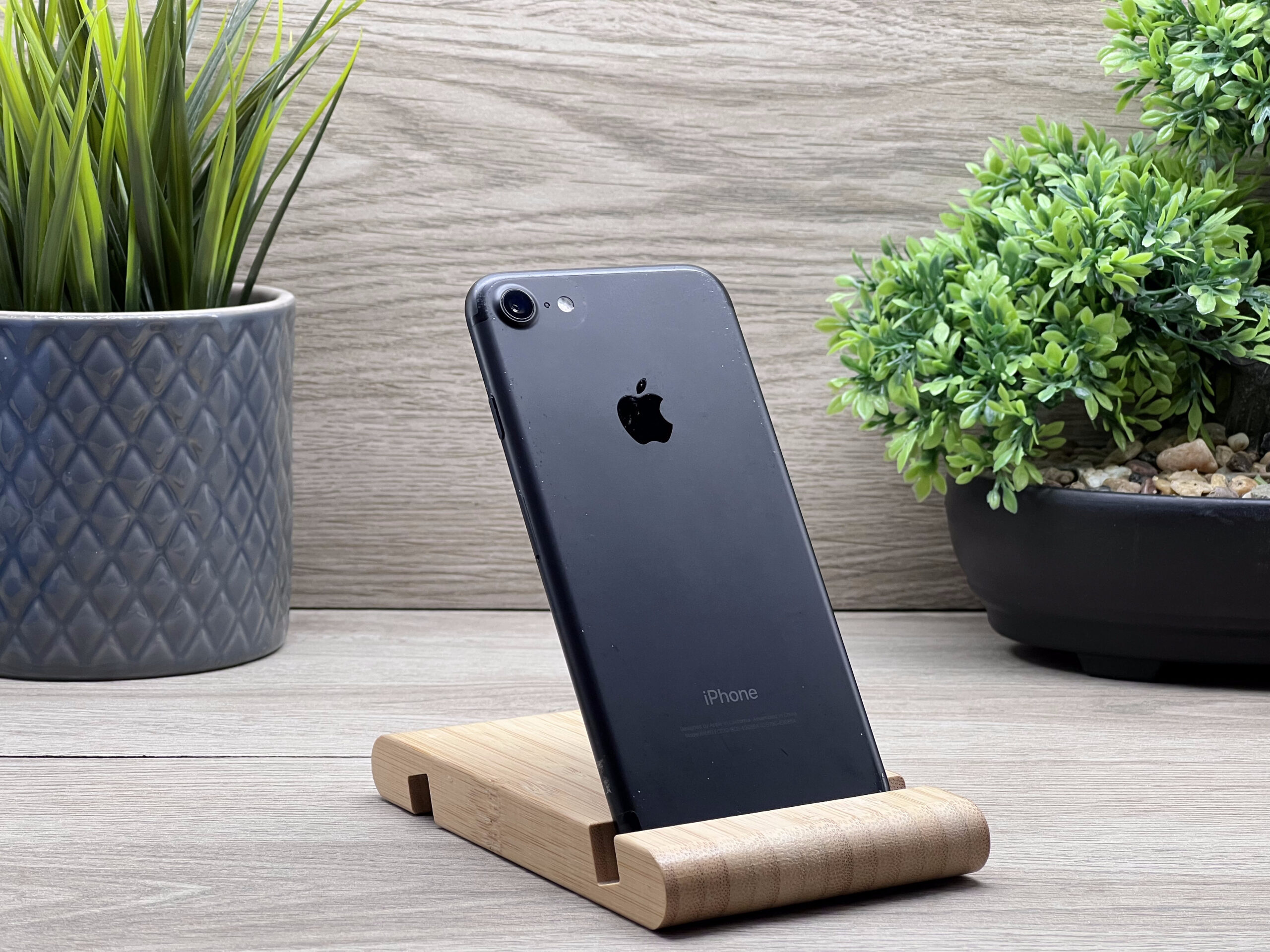 iPhone 7 black 32GB 2 ÉV Garanciával 100%