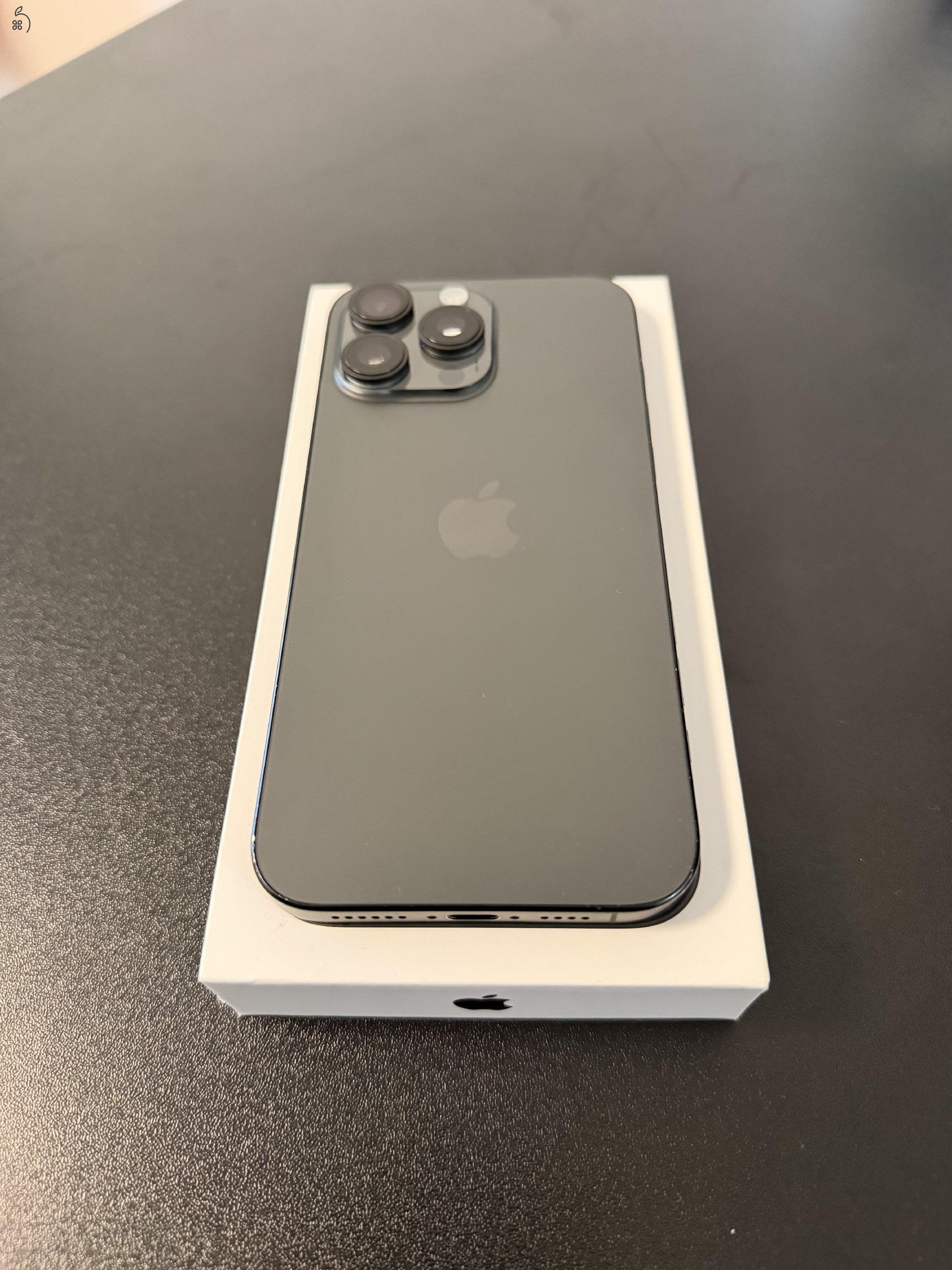 Eladó iPhone 16 Pro Max (Yettel) 