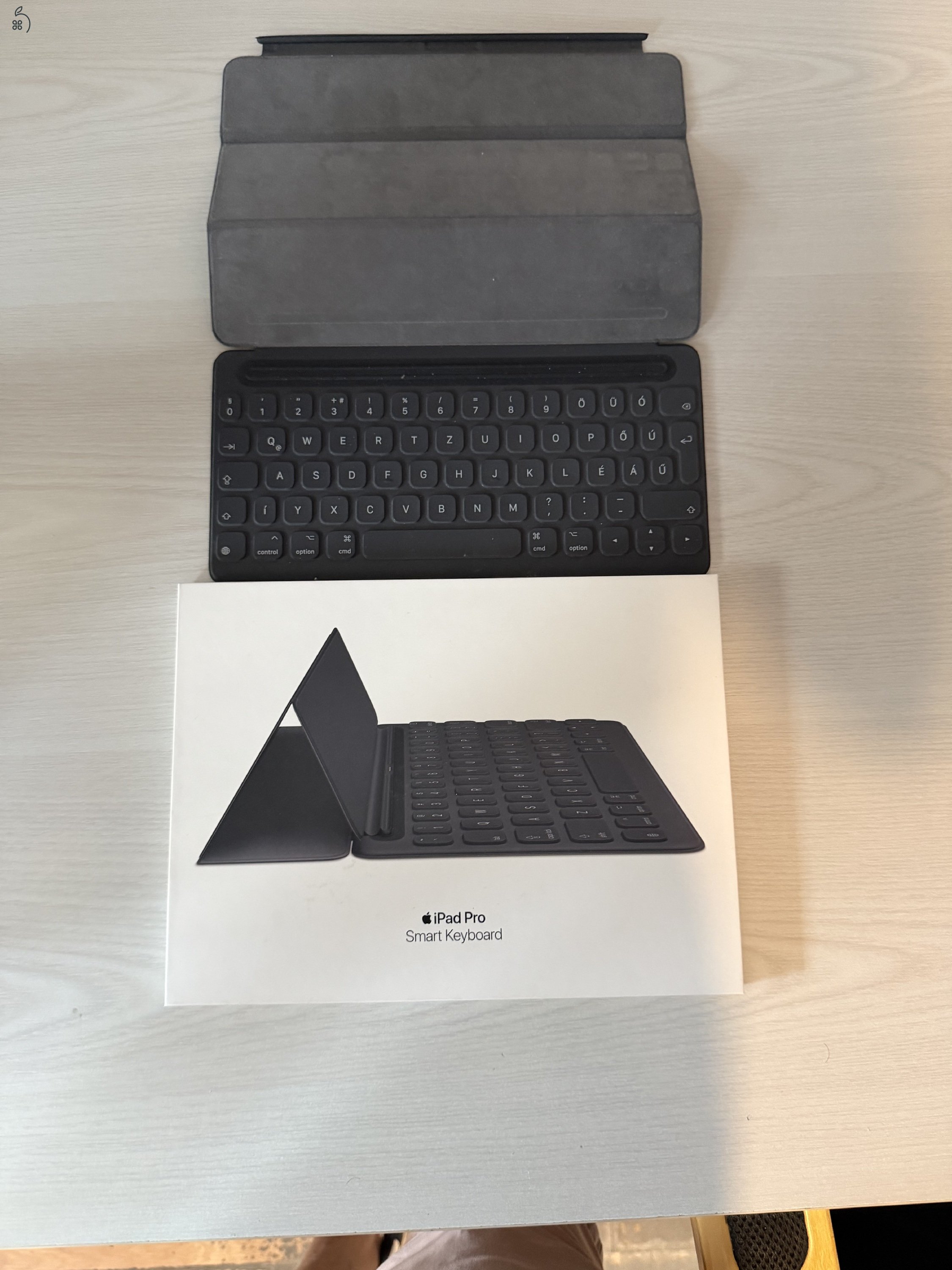 iPad Pro Smart Keyboard Magyar