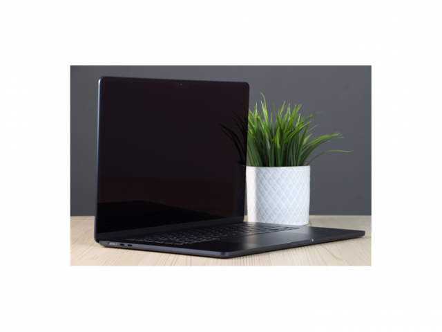 Újszerű MacBook Air 15