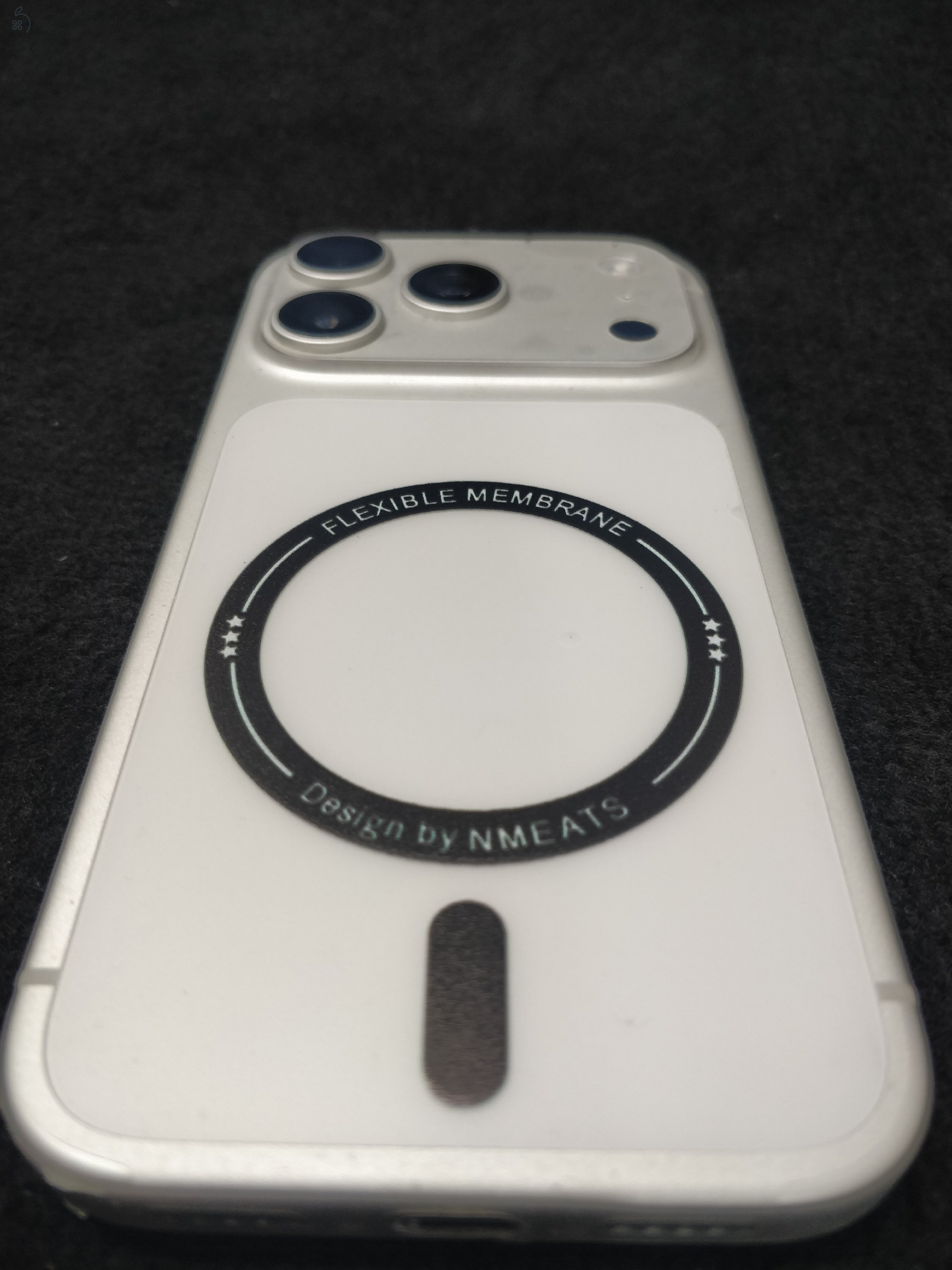 Iphone 17 pro 256gb ezüst Media mark 3 év gari,karcmentes