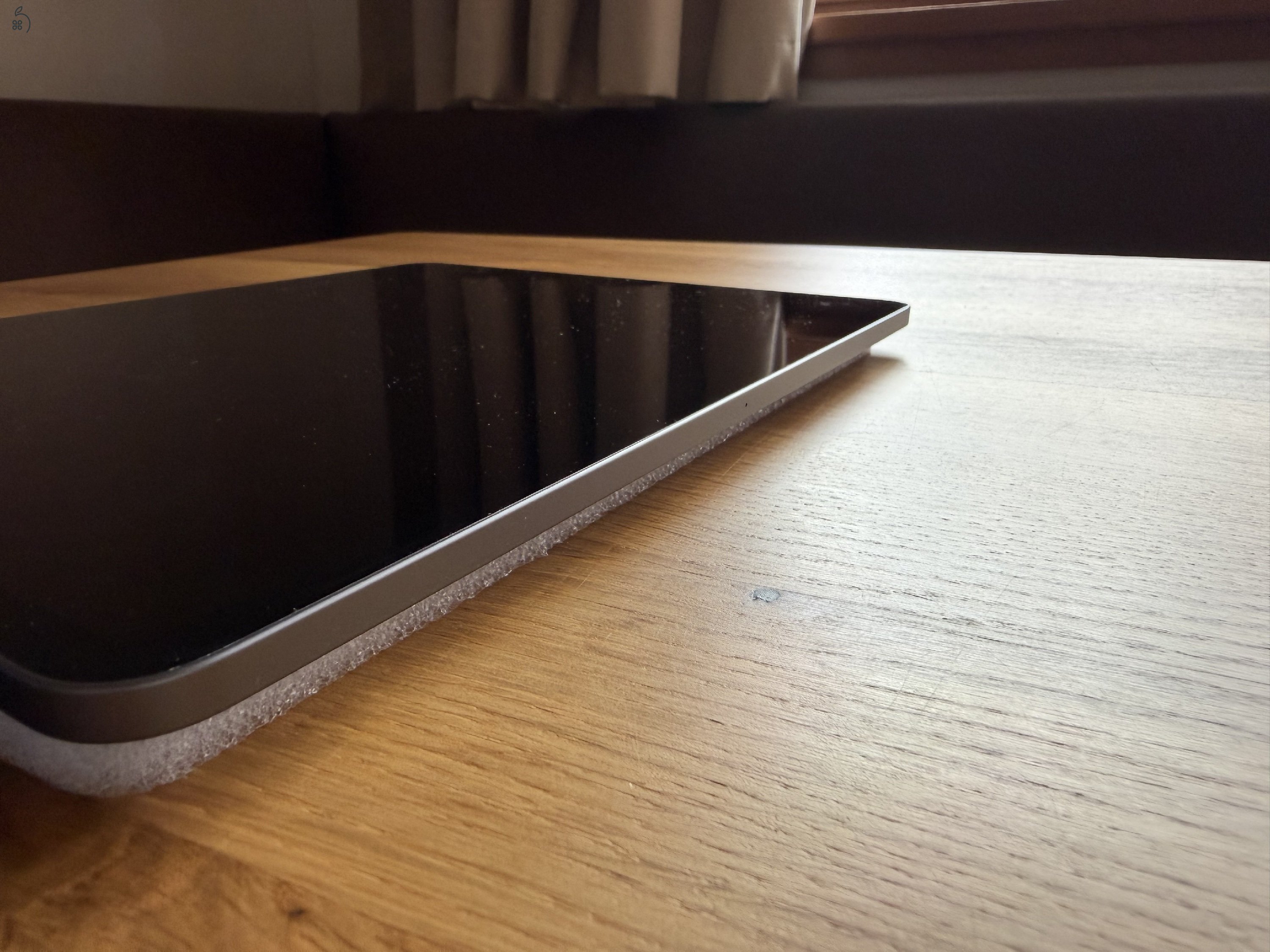 iPad Pro 12,9” 5. gen 512 GB + Apple Pencil 2 + 20W töltő – komplett csomag