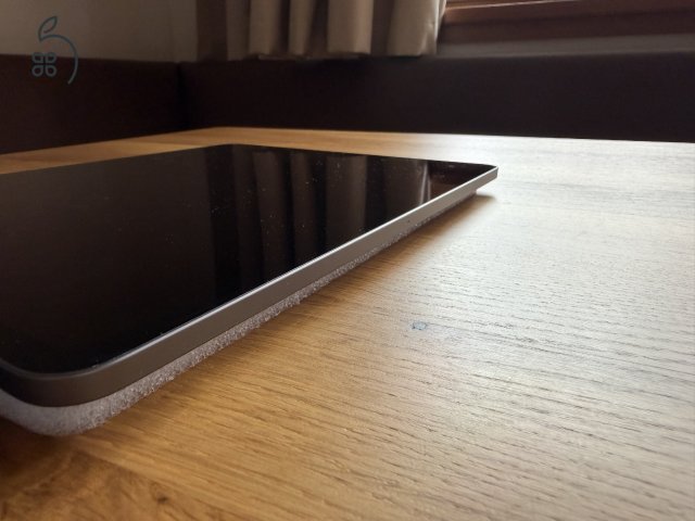 iPad Pro 12,9” 5. gen 512 GB + Apple Pencil 2 + 20W töltő – komplett csomag