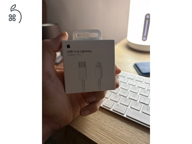 Eredeti gyári Apple Magsafe Battery Pack (Magsafe külső akkumulátor), + gyári lightning kábel
