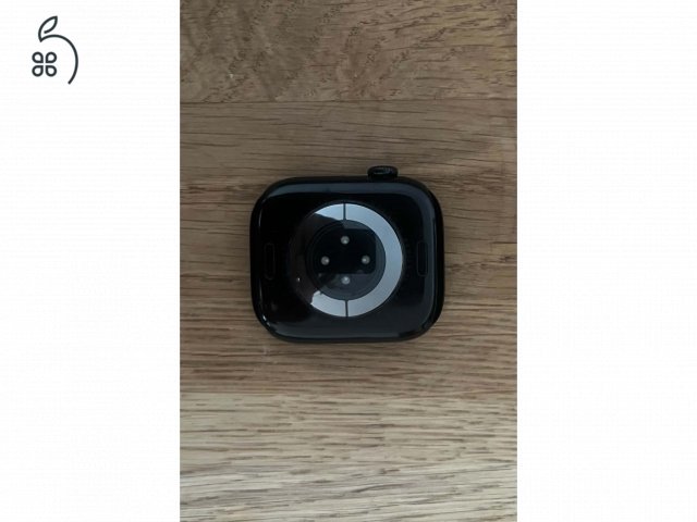 Apple Watch Series 11 GPS, 46mm - Hibátlan állapotban, karcmentesen