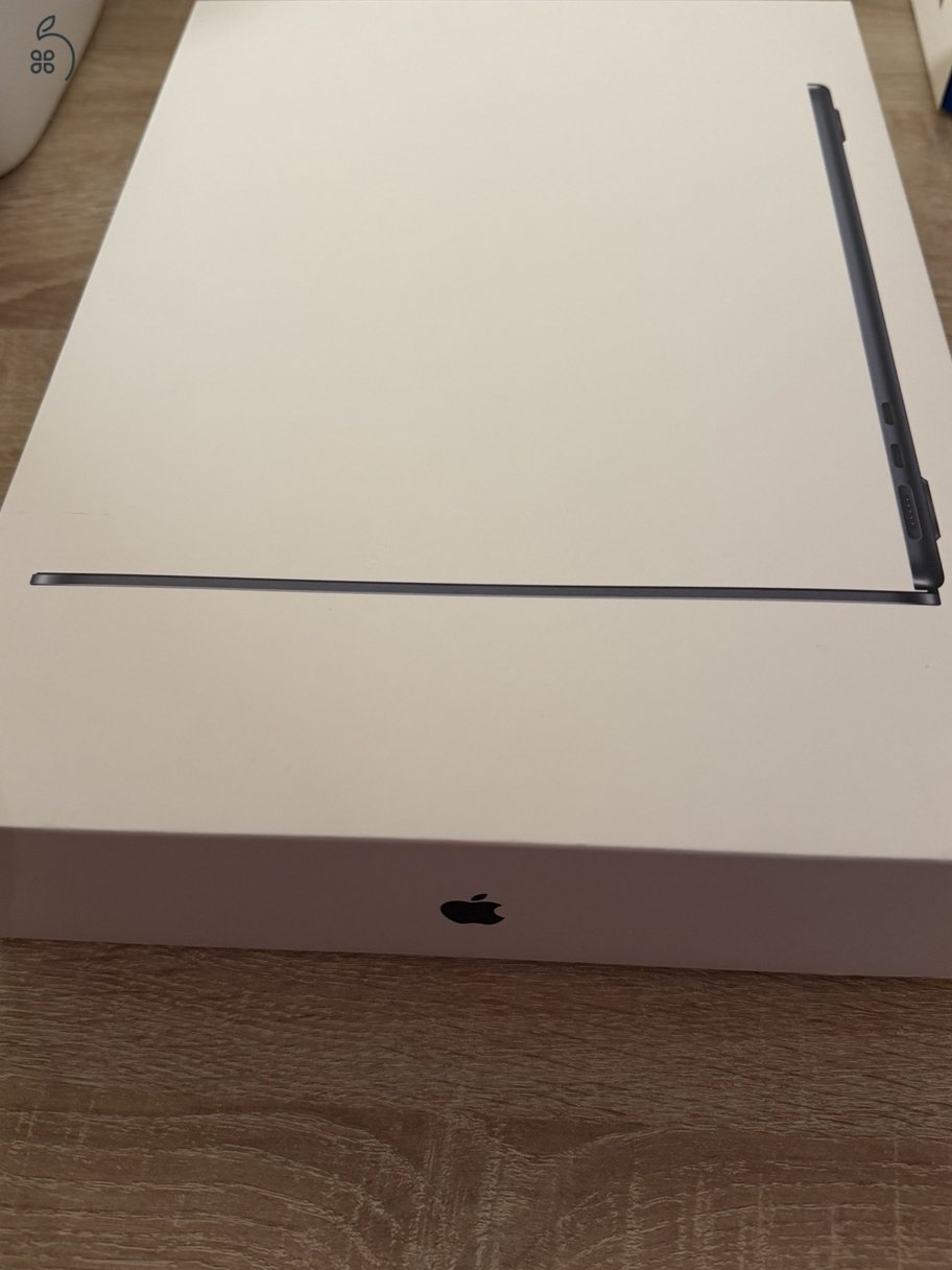 Eladó Apple MacBook Air M2 (2022) – 13,6” / 8 GB / 256 GB – hibátlan állapot