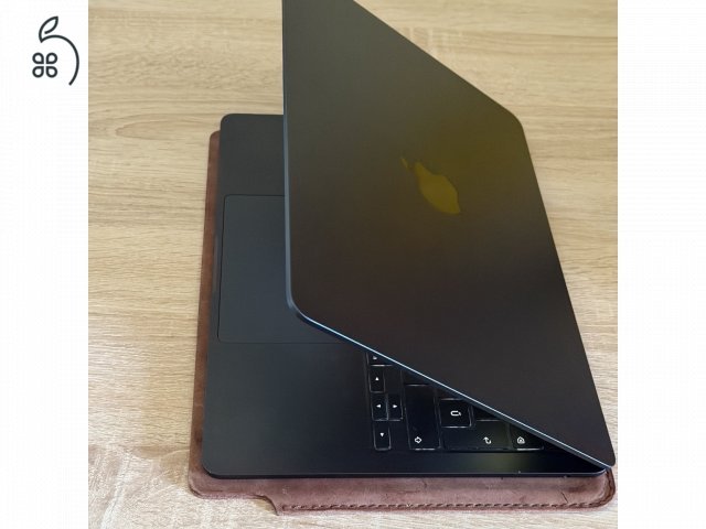 Eladó Apple MacBook Air M2 (2022) – 13,6” / 8 GB / 256 GB – hibátlan állapot