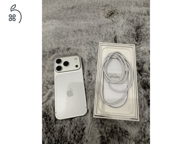 Apple iPhone 17 Pro 256GB Ezüst Független / Garancia 2026.11.13 / Akku 98%