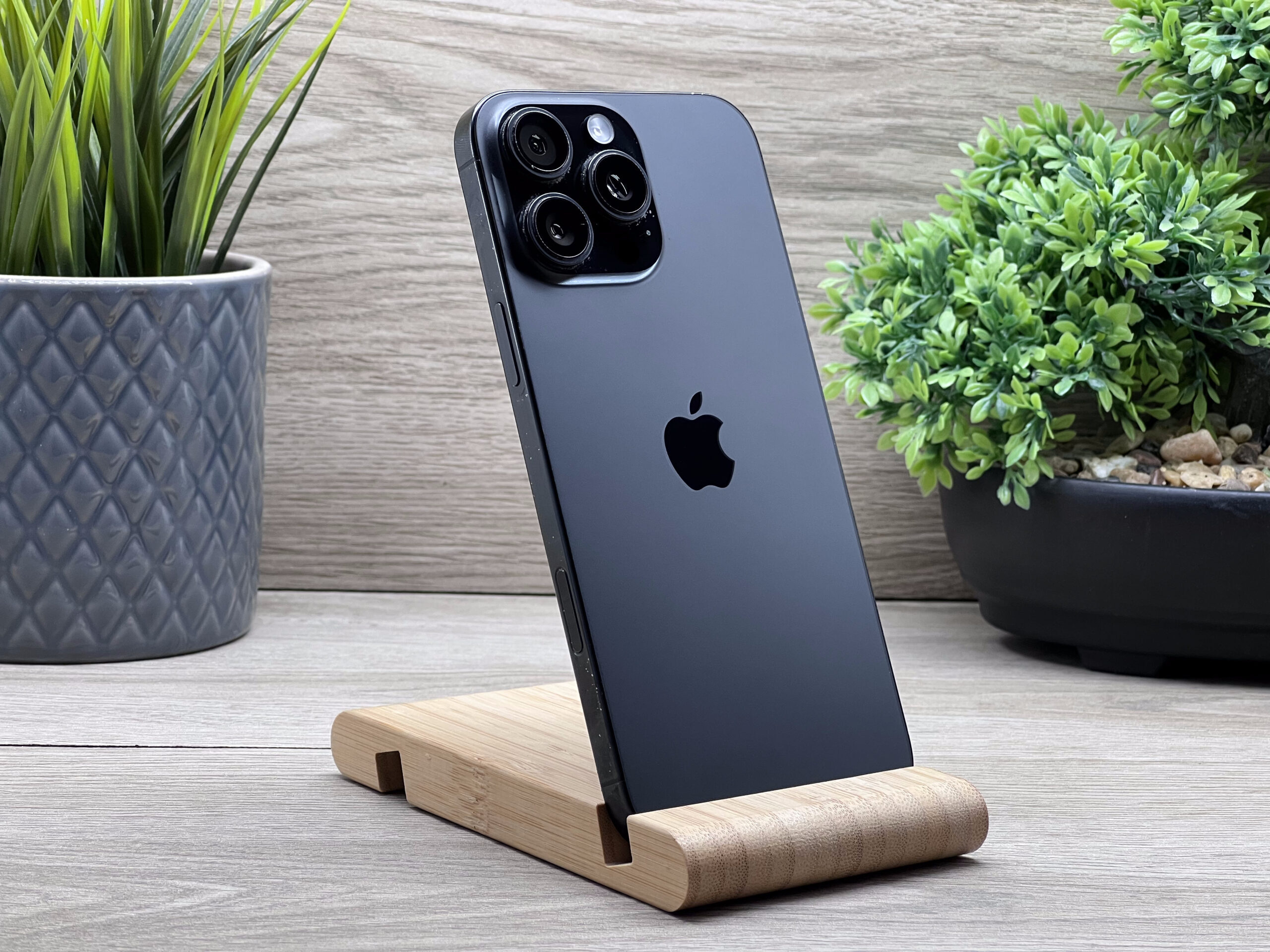 iPhone 16 Pro Max Black Titanium 256GB 2 ÉV Garanciával Számlával