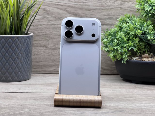 Hibátlan iPhone 17 Pro Silver 256GB 2 ÉV Garanciával 100%
