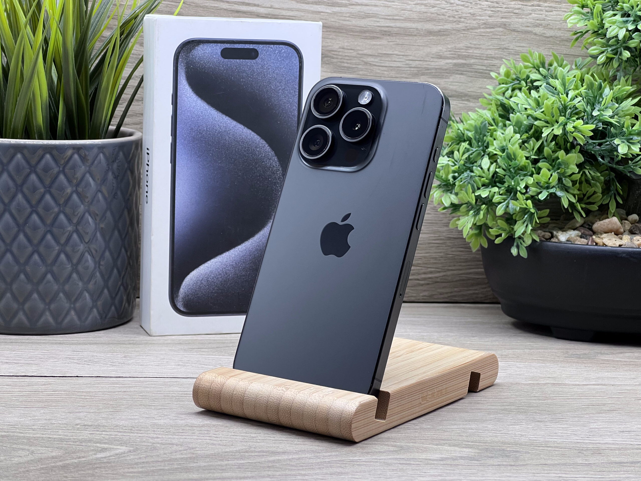 iPhone 15 Pro Black Titanium 128GB 2 ÉV Garanciával 93%