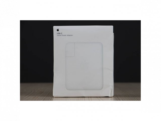 Új Apple USB-C Power Adapter - 140W US-8472