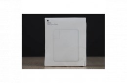 Új Apple USB-C Power Adapter - 140W US-8472