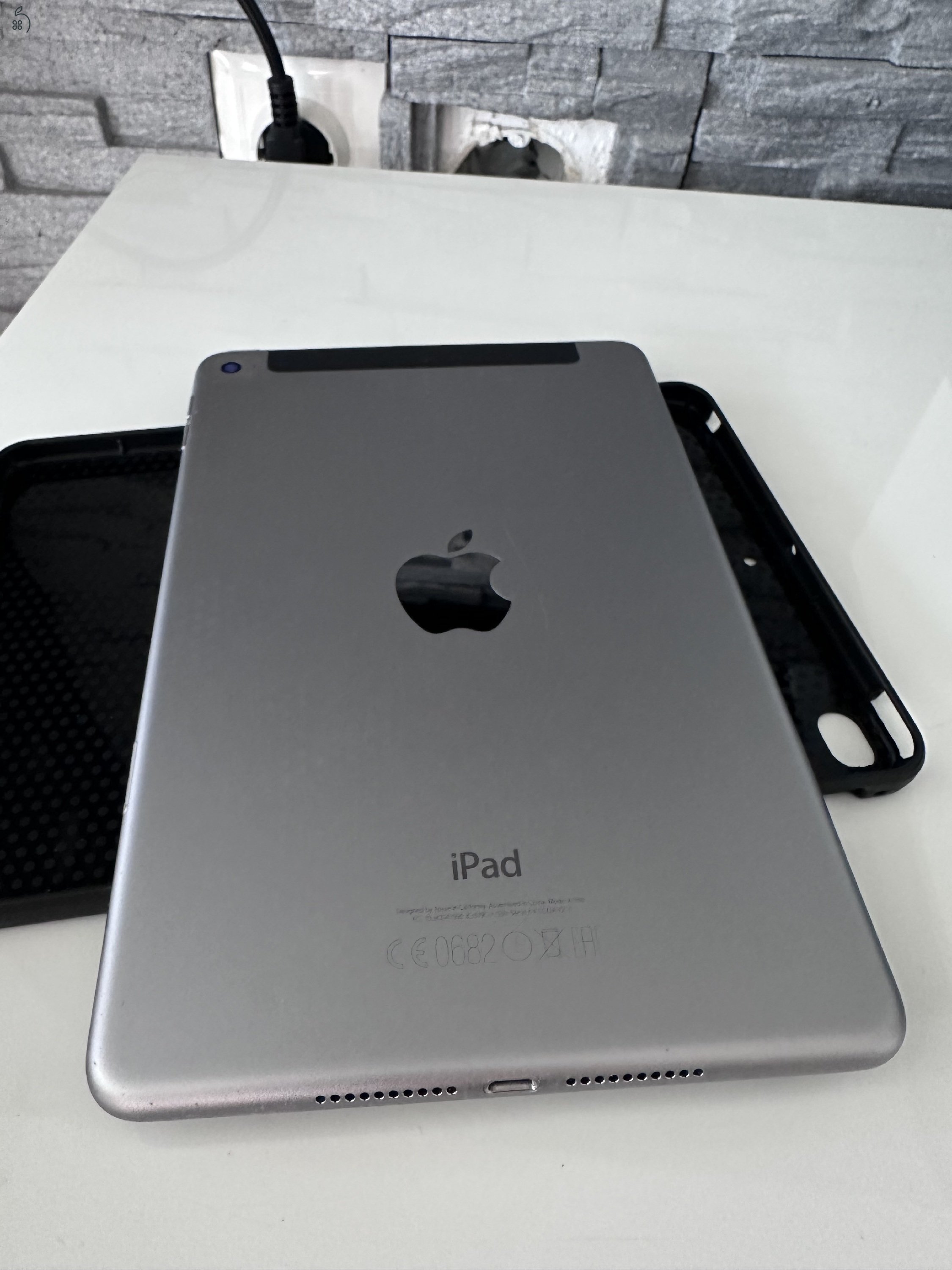 iPad Mini 4 - SIM
