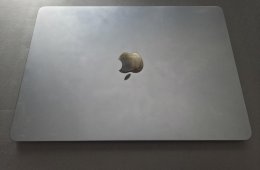 Eladó Apple MacBook Air M2 (2022) 13,6 / 8 GB / 256 GB