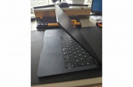 Eladó Apple MacBook Air M2 (2022) 13,6 / 8 GB / 256 GB