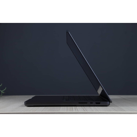 Újszerű MacBook Pro 16