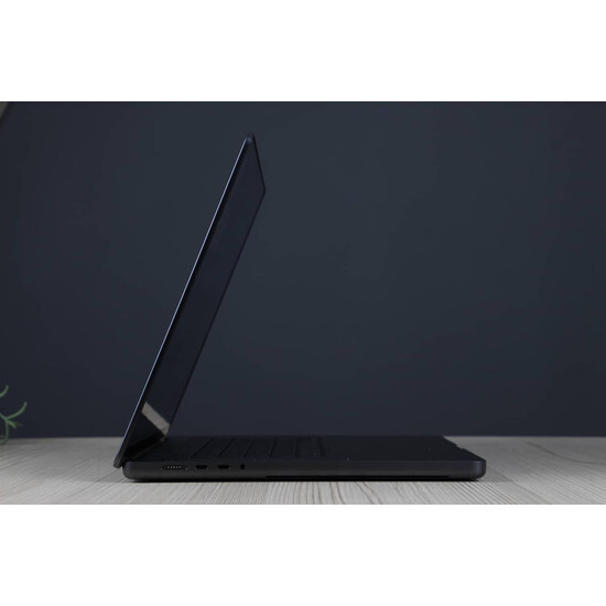 Újszerű MacBook Pro 16