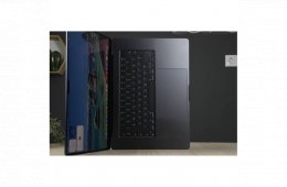 Újszerű MacBook Pro 16