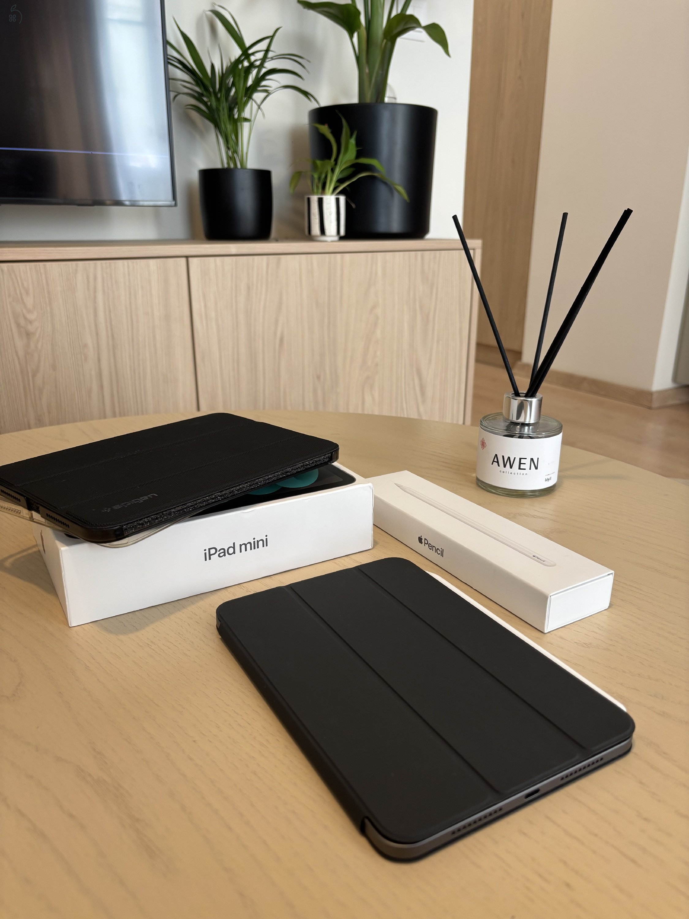 iPad mini 6 256GB + Apple Pencil 2 + 3 tok (karcmentes, 93% akku)