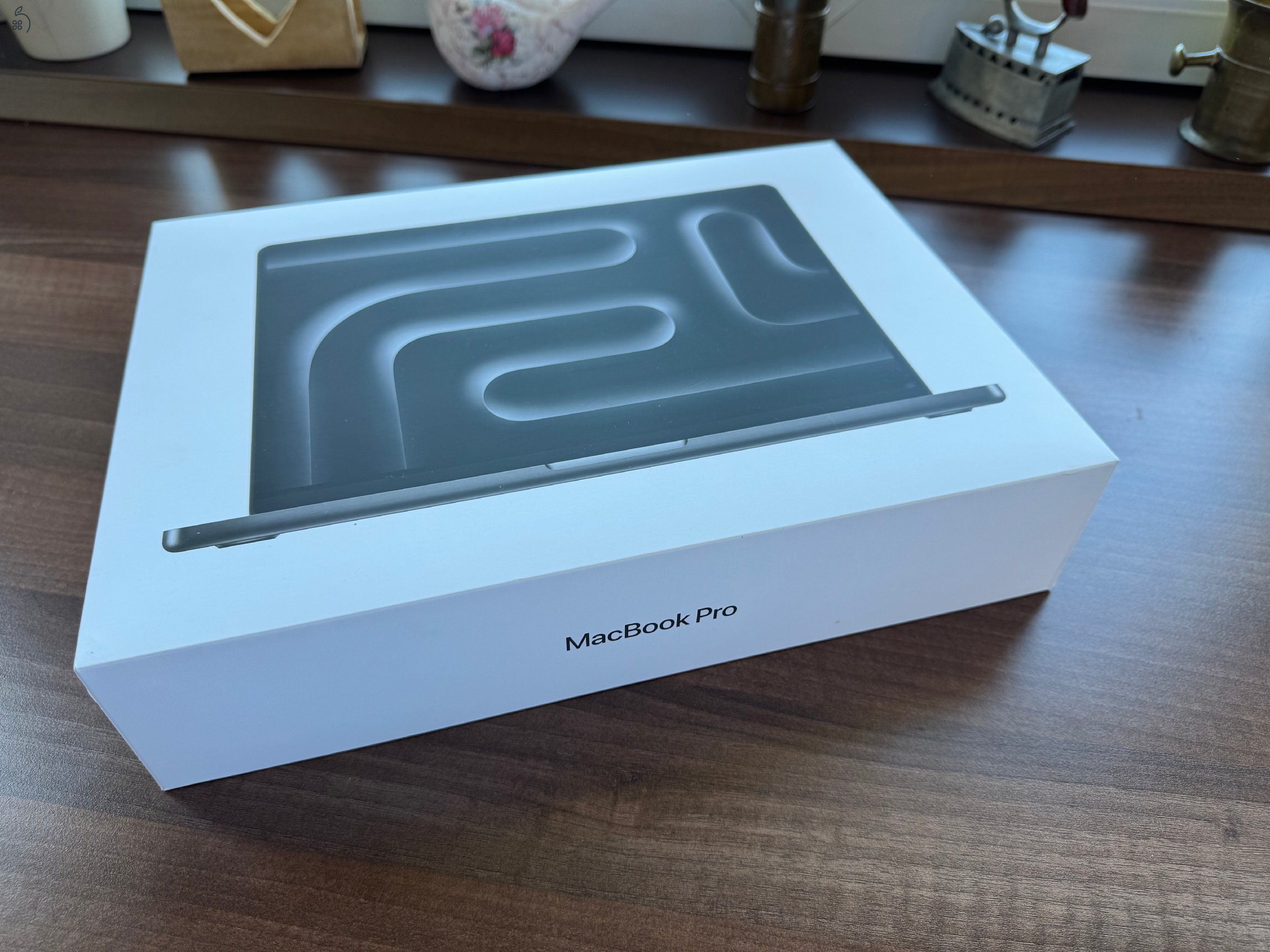MacBook Pro 14