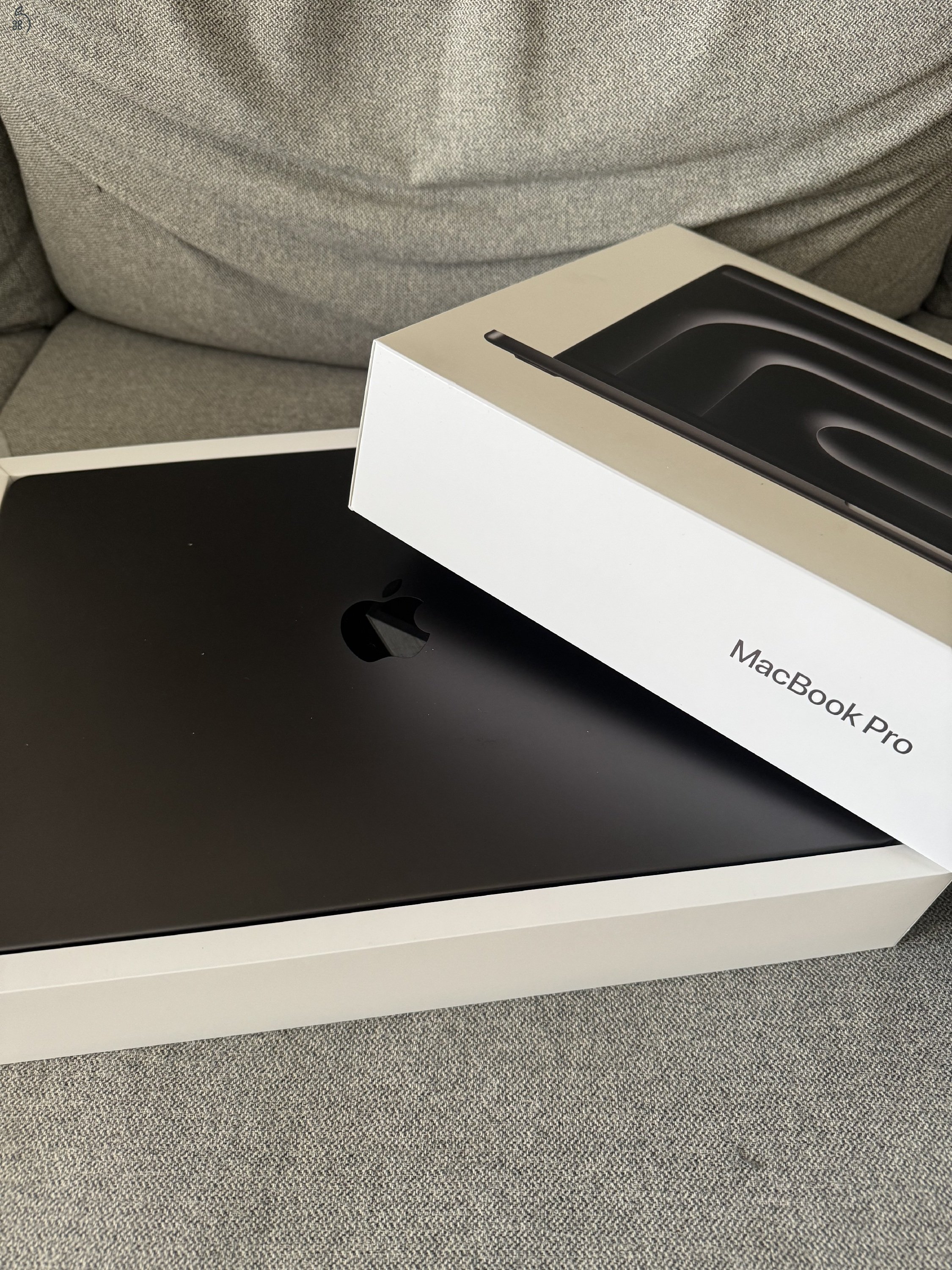 MacBook Pro 16