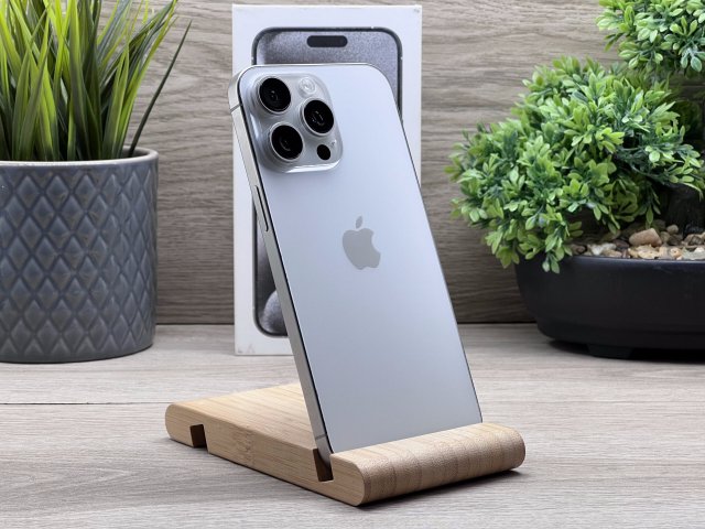 Hibátlan iPhone 15 Pro Max White Titanium 512GB 2 ÉV Garanciával Számlával Aksi 100%