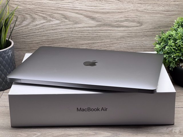 MacBook Air 2020 M1 13” 256GB 2 ÉV Garanciával Számlával