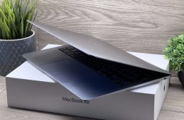 MacBook Air 2020 M1 13” 256GB 2 ÉV Garanciával Számlával