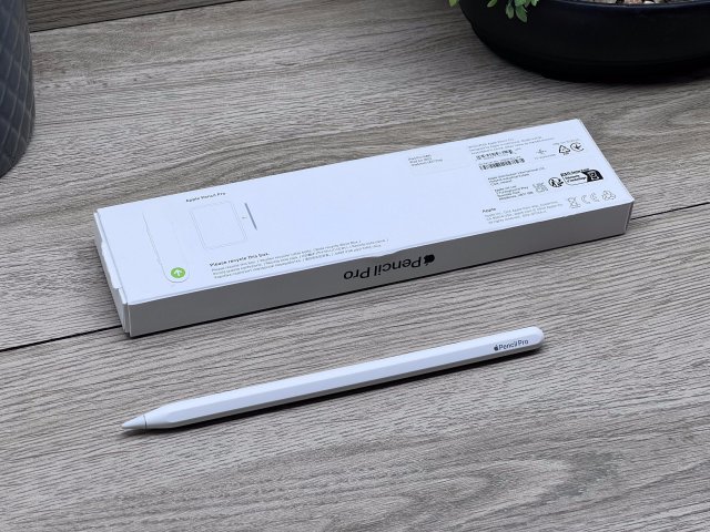 Hibátlan Apple Pencil Pro 6 Hónap Garanciával Számlával