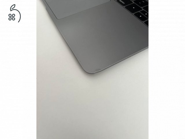 MacBook Air Retina 13” (2018) - 8 GB / 128 GB
