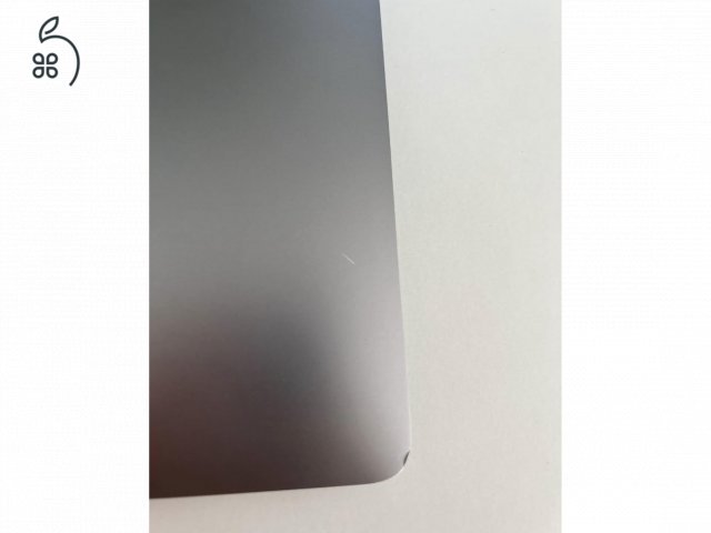 MacBook Air Retina 13” (2018) - 8 GB / 128 GB
