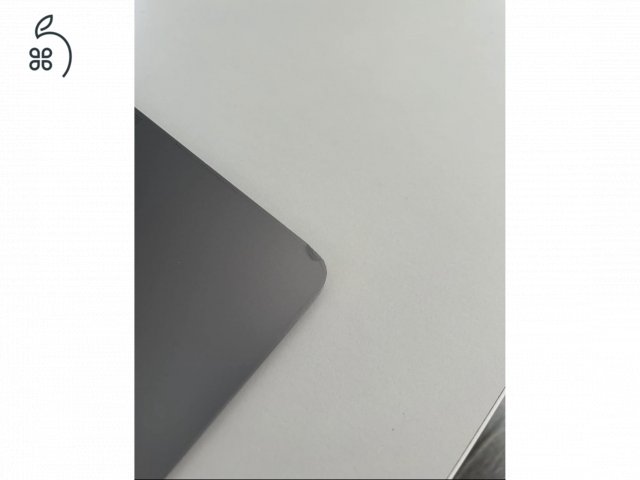 MacBook Air Retina 13” (2018) - 8 GB / 128 GB