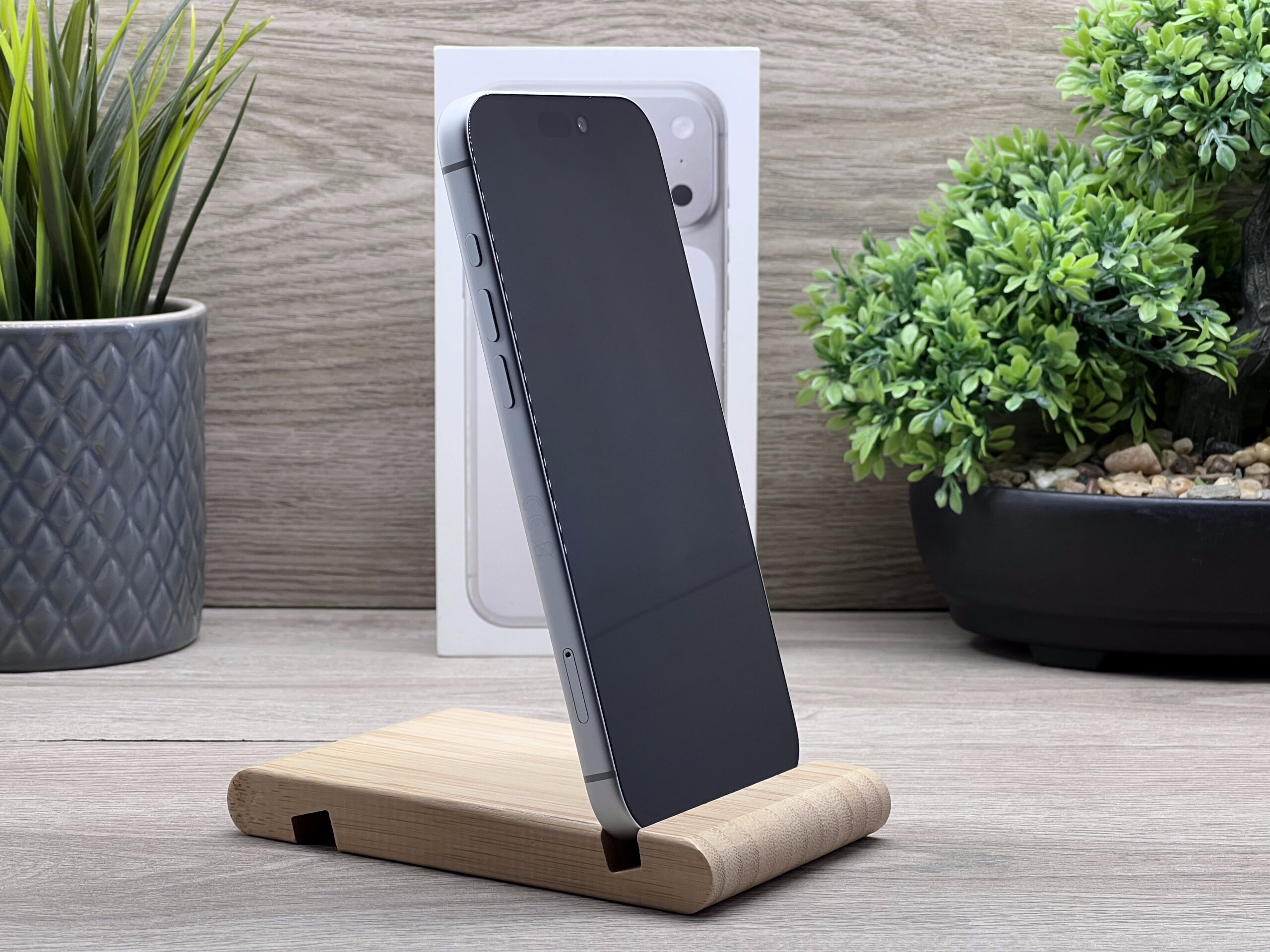 Hibátlan iPhone 17 Pro Max Silver 256GB 2 ÉV Garanciával Számlával Aksi 100%