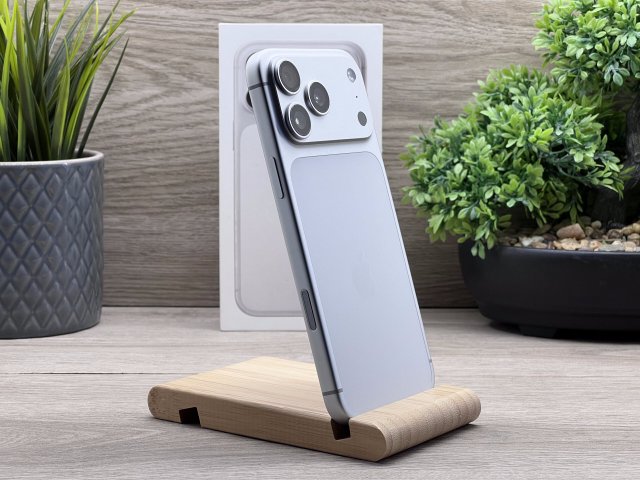 Hibátlan iPhone 17 Pro Max Silver 256GB 2 ÉV Garanciával Számlával Aksi 100%
