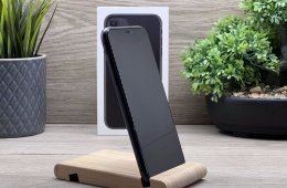 iPhone 11 Black 64GB 2 ÉV Garanciával Számlával