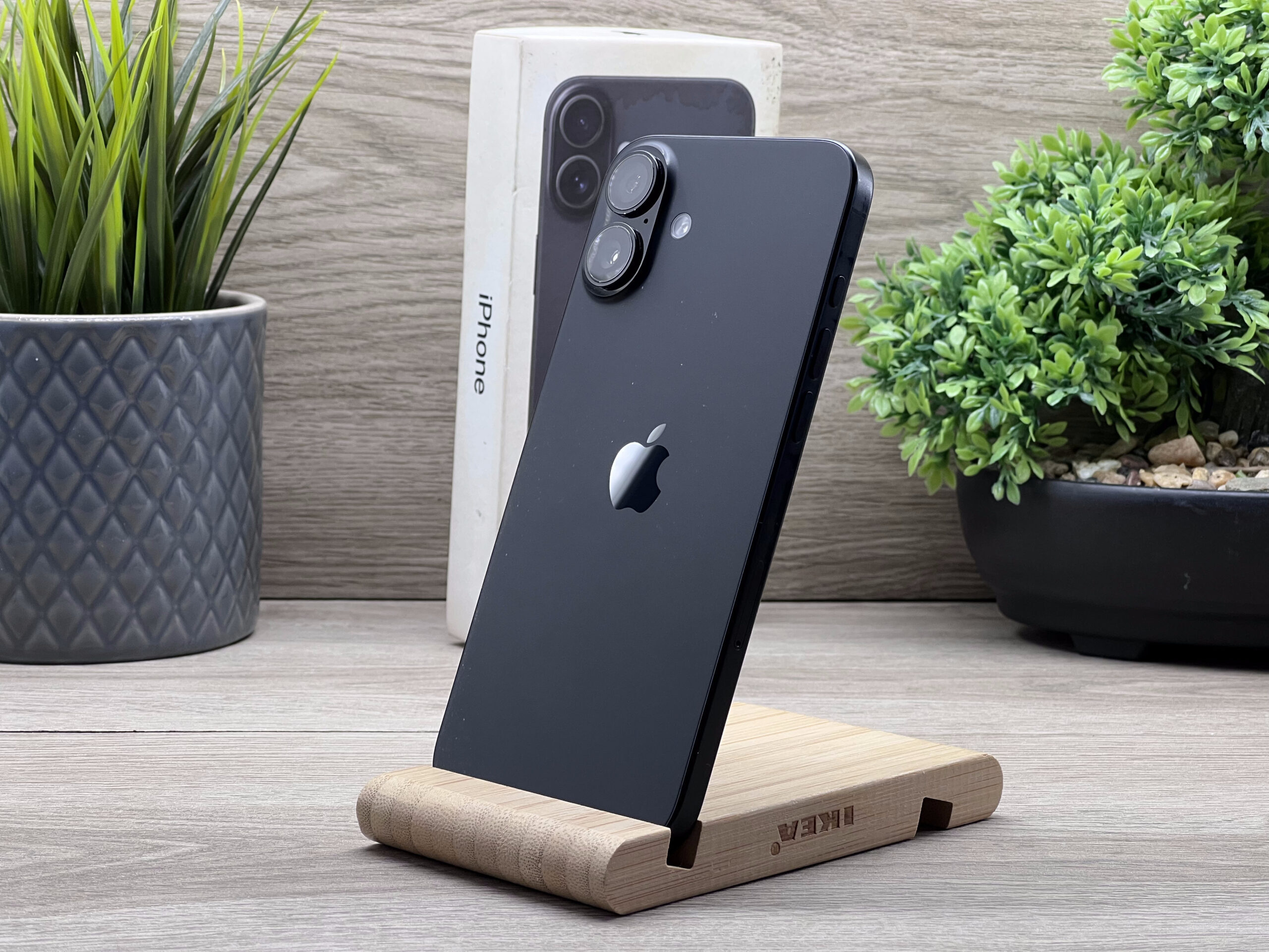 iPhone 16 Plus Black 256GB 2 ÉV Garanciával Számlával