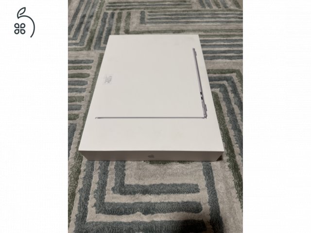 ÚJ, bontatlan MacBook AIR 15” M5 Chip! 16GB/512GB SSD! Magyar! Ezüst! Garancia!