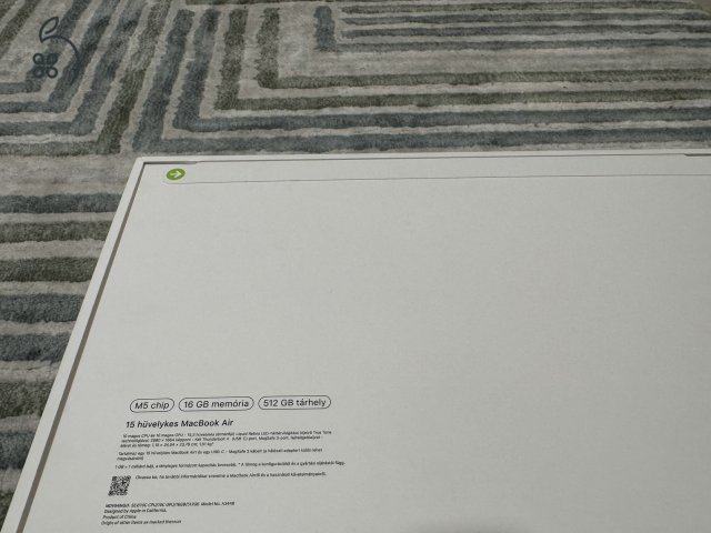 ÚJ, bontatlan MacBook AIR 15” M5 Chip! 16GB/512GB SSD! Magyar! Ezüst! Garancia!