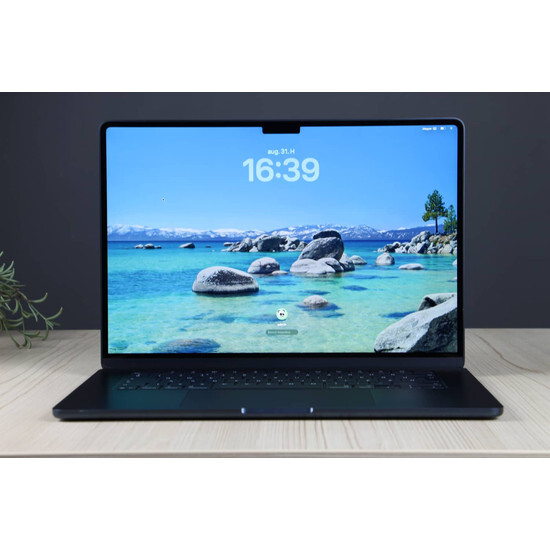 Újszerű MacBook Air 15