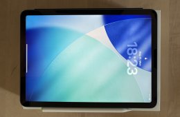 Ipad Air 5. gen (M1) 256 GB Karcmentes Eredeti tartozékokkal és Apple Smart Folio tokkal 