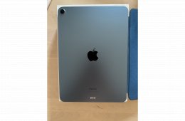 Ipad Air 5. gen (M1) 256 GB Karcmentes Eredeti tartozékokkal és Apple Smart Folio tokkal 