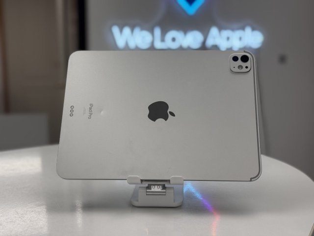 iPad Pro M4 256GB, 7th Gen, 11