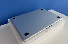 MacBook Air M2 13