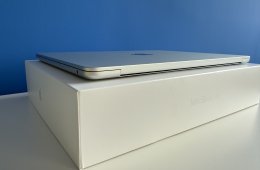 MacBook Air M2 13