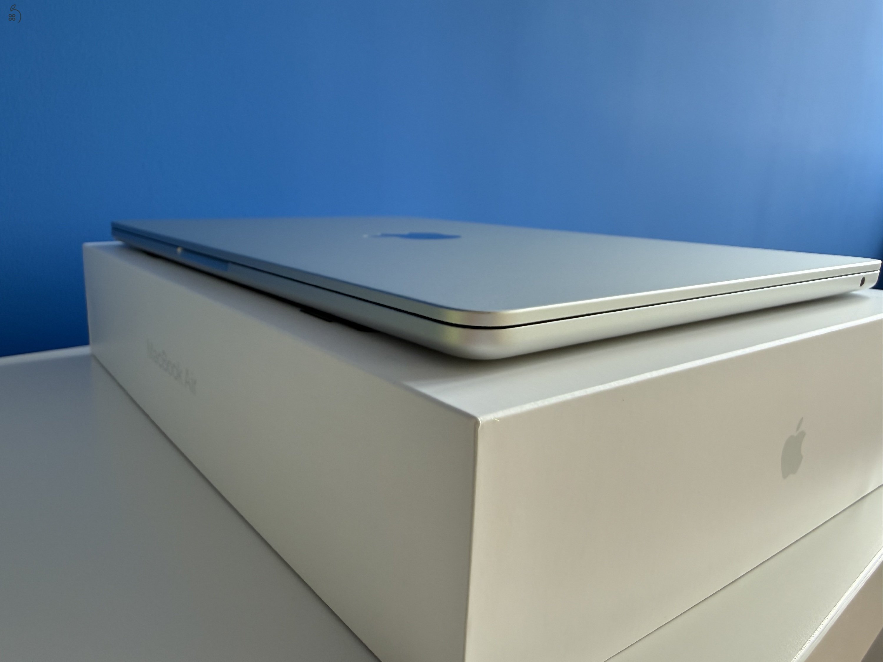 MacBook Air M2 13