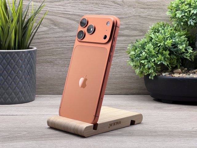 Hibátlan iPhone 17 Pro Max Cosmic Orange 256GB 2 ÉV Garanciával Számlával