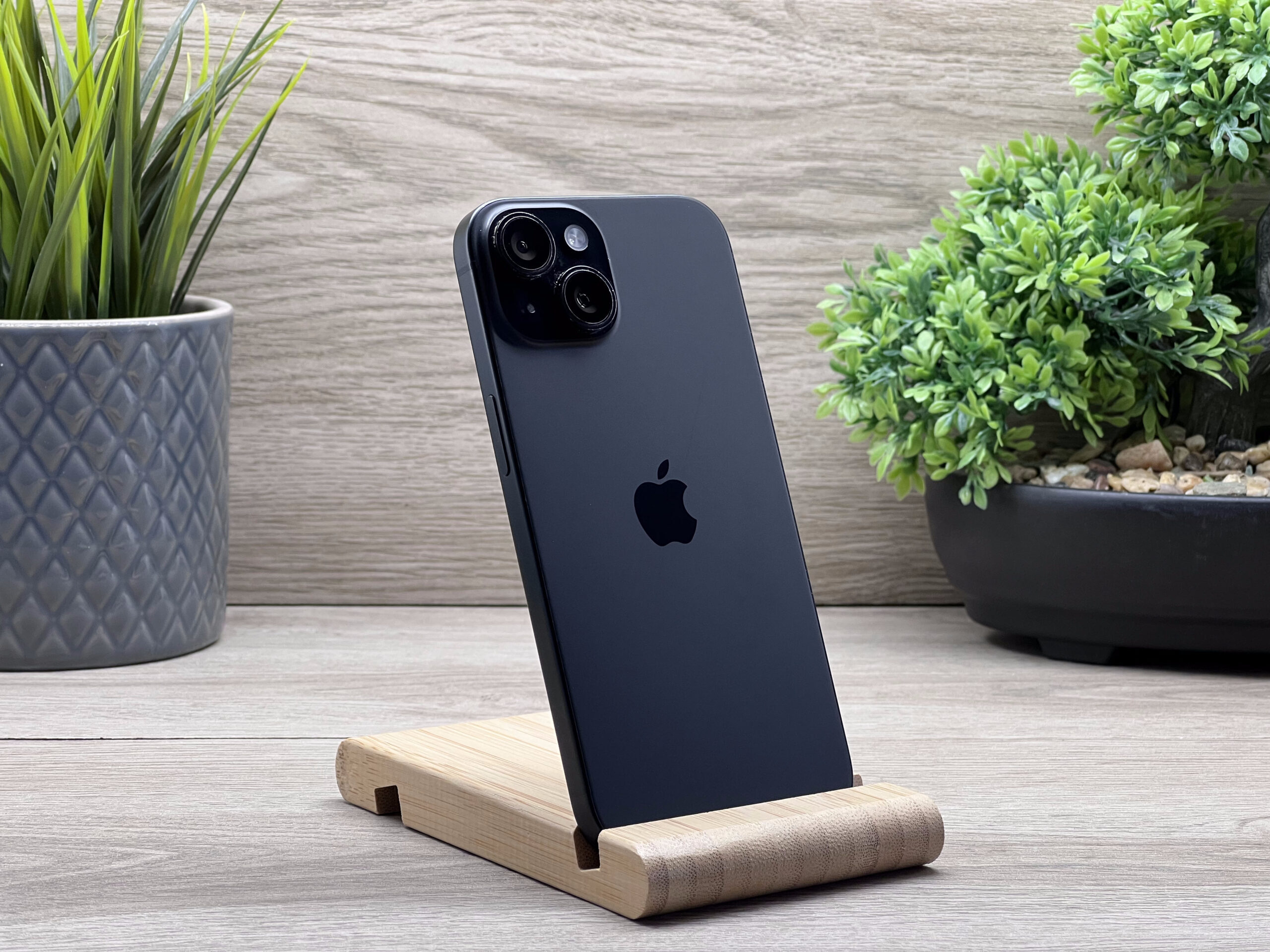 iPhone 15 Black 128GB 2 ÉV Garanciával Számlával