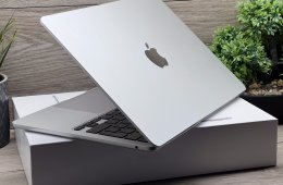 MacBook Air 2022 M2 13” 256GB 2 ÉV Garanciával Számlával