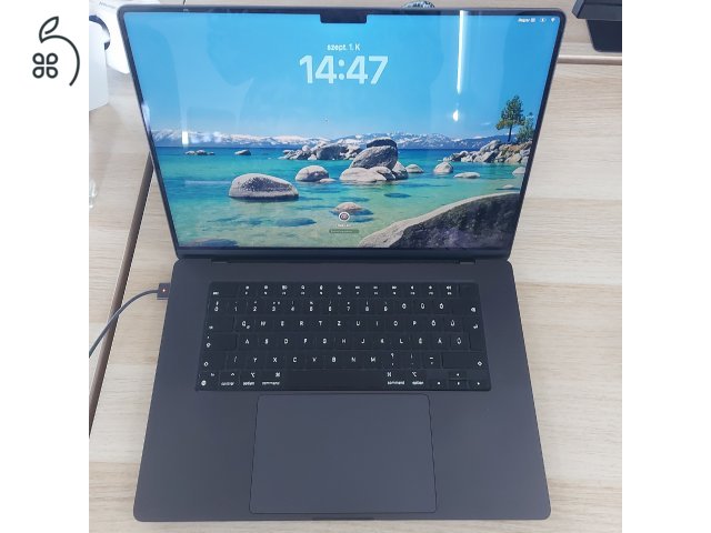 Újszerű Apple Macbook Pro 16,2” eladó